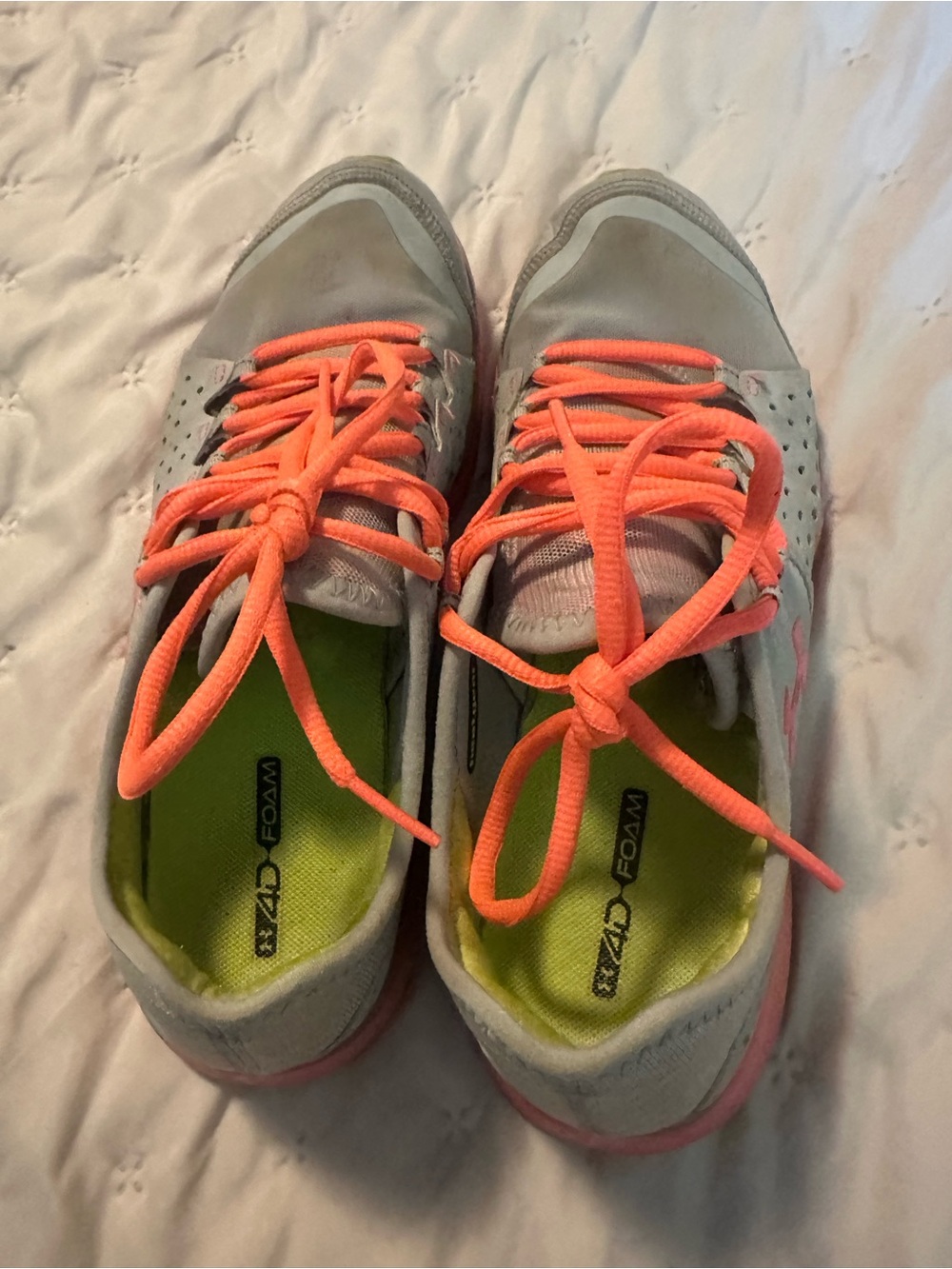 Under Armour Light Gray Sneakers with Neon Orange Laces and Lime Insoles